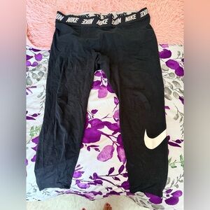 Nike Women Black and White Logo Leggings